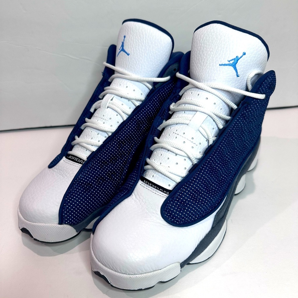 Kids Jordan 13 White and Blue Sneakers Sz.7y